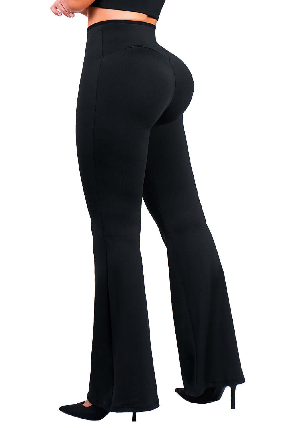 Legging Moldeador Bota Ancha SMI1393 Glam Fit – Faja Interna y Pretina Corazón in black, showcasing a flared design and elegant fit.