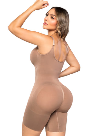 Body faja invisible Stagmi de compresión media con espalda alta y efecto lifting en glúteos – Tirantes ajustables cruzados o rectos