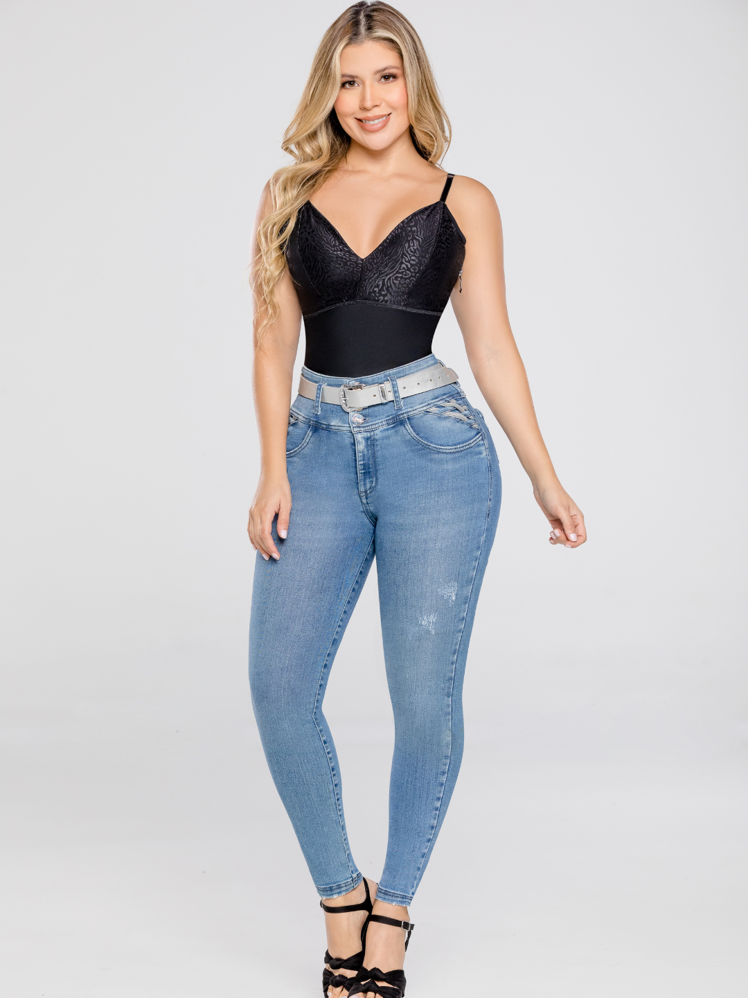 Jean Colombiano Azul Levanta Cola Stagmi