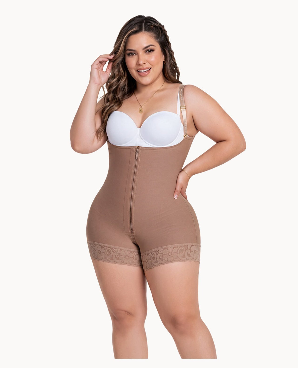 Faja corta Ultrainvisible SMI7086 STAGMI color cocoa, vista frontal