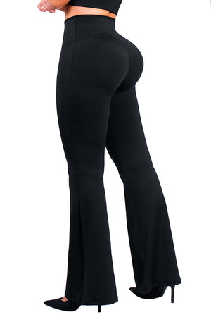 Legging Moldeador Bota Ancha SMI1393 Glam Fit – Faja Interna y Pretina Corazón in black, showcasing a flared design and elegant fit.