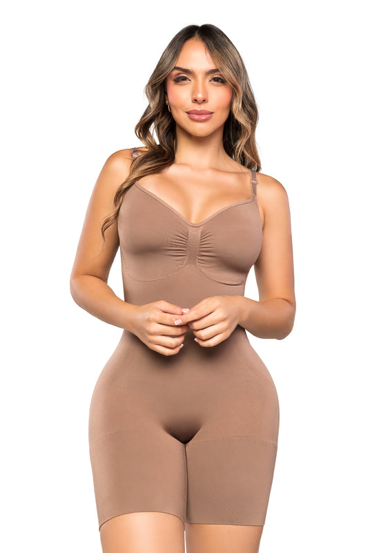 Body faja invisible Stagmi de compresión media con espalda alta y efecto lifting en glúteos – Tirantes ajustables cruzados o rectos