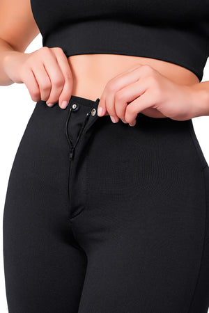 legging efecto cuero, legging moldeador con faja, legging skinny sin bolsillos, legging para outfits urbanos, control abdomen legging