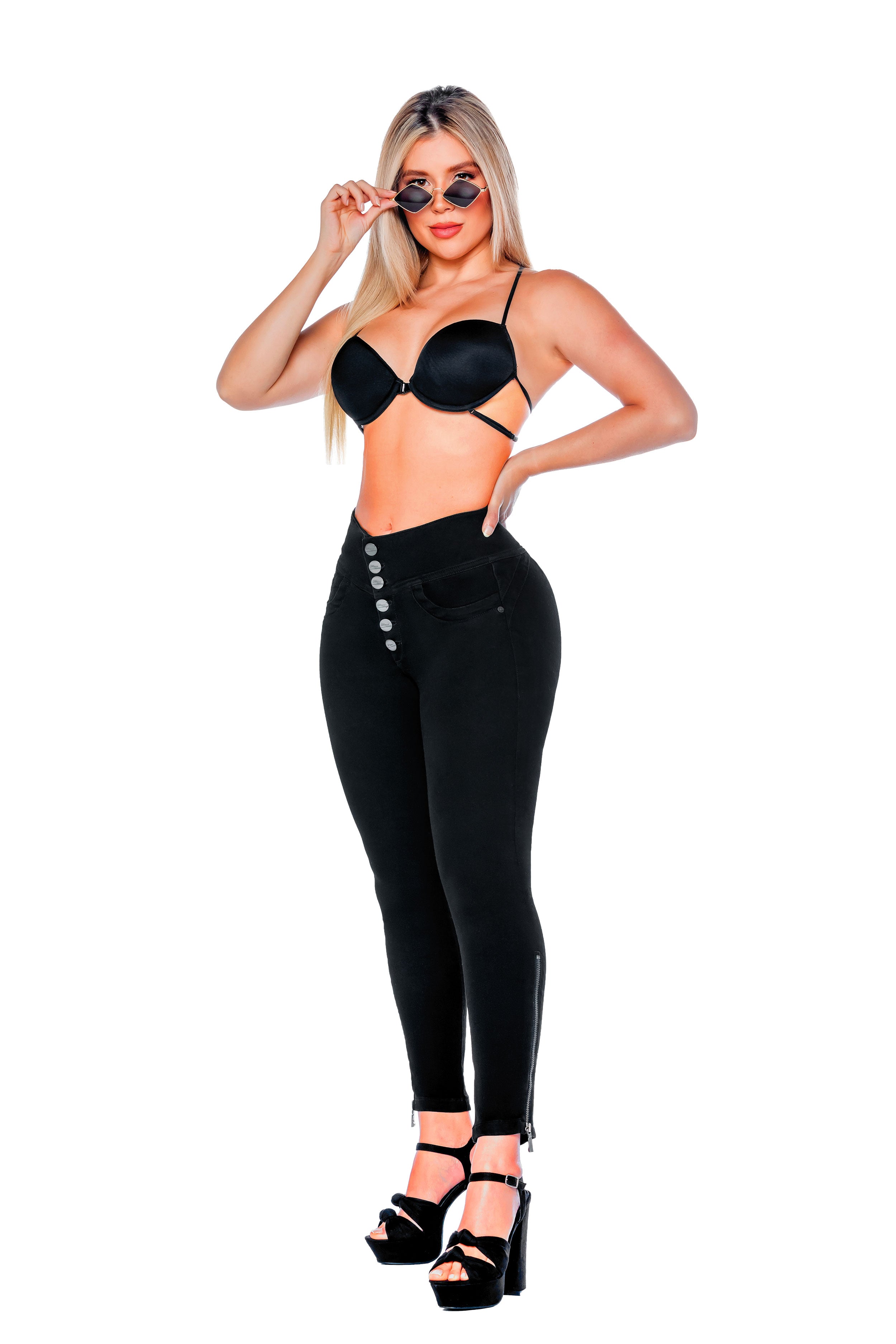 jean skinny mujer, jean levantacola, pretina anatómica, cierres decorativos, jean con botones
