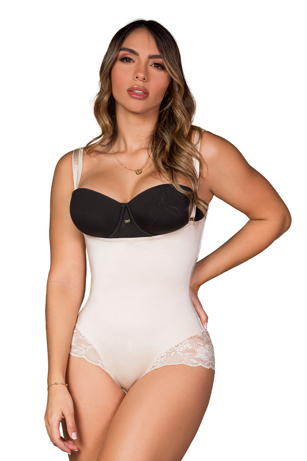 Faja moldeadora con tirantes perfecta para uso diario con realce de glúteo en color beige