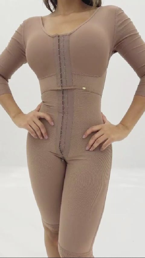 faja postquirurgica con brasier, faja completa con triple realce, faja con mangas y efecto lifting, faja con vitamina e, faja con abrochadura frontal